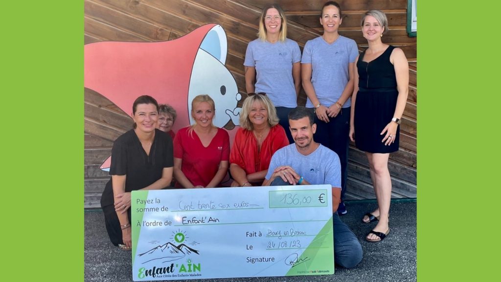 REMISE DE CHÈQUE CRÈCHE PETIT CHAPERON ROUGE