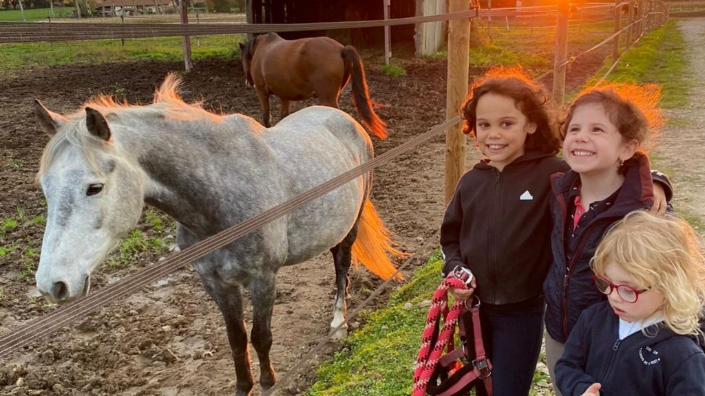 ÉVASION ÉQUICIÉ ISLA, NOVA ET JADE